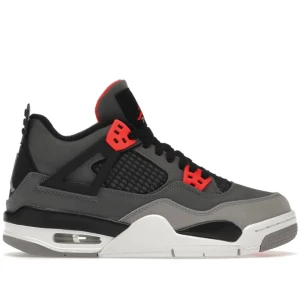 Jordan’s 4 retro Infared - Riktiga i grymt skick använda 2 gånger. st 37,5 ny pris ca 4000. Priset kan diskuteras 