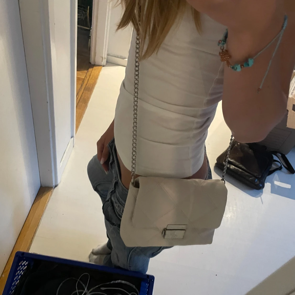 krämvit väska! - 92