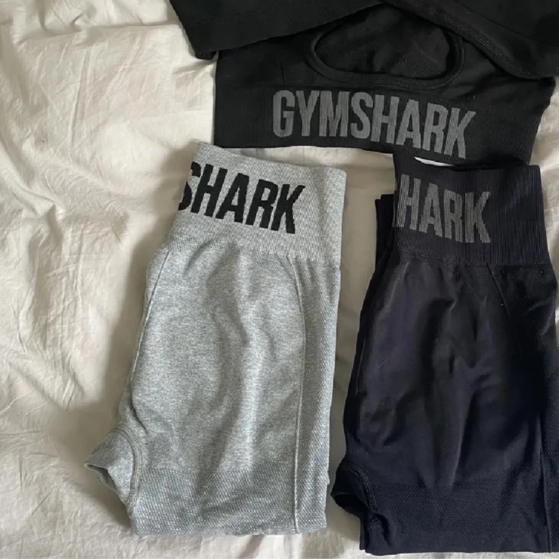 Gråa gymshark tights - 90