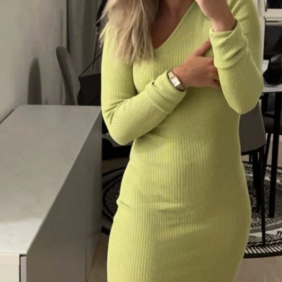 Stickad Midiklänning  - 92