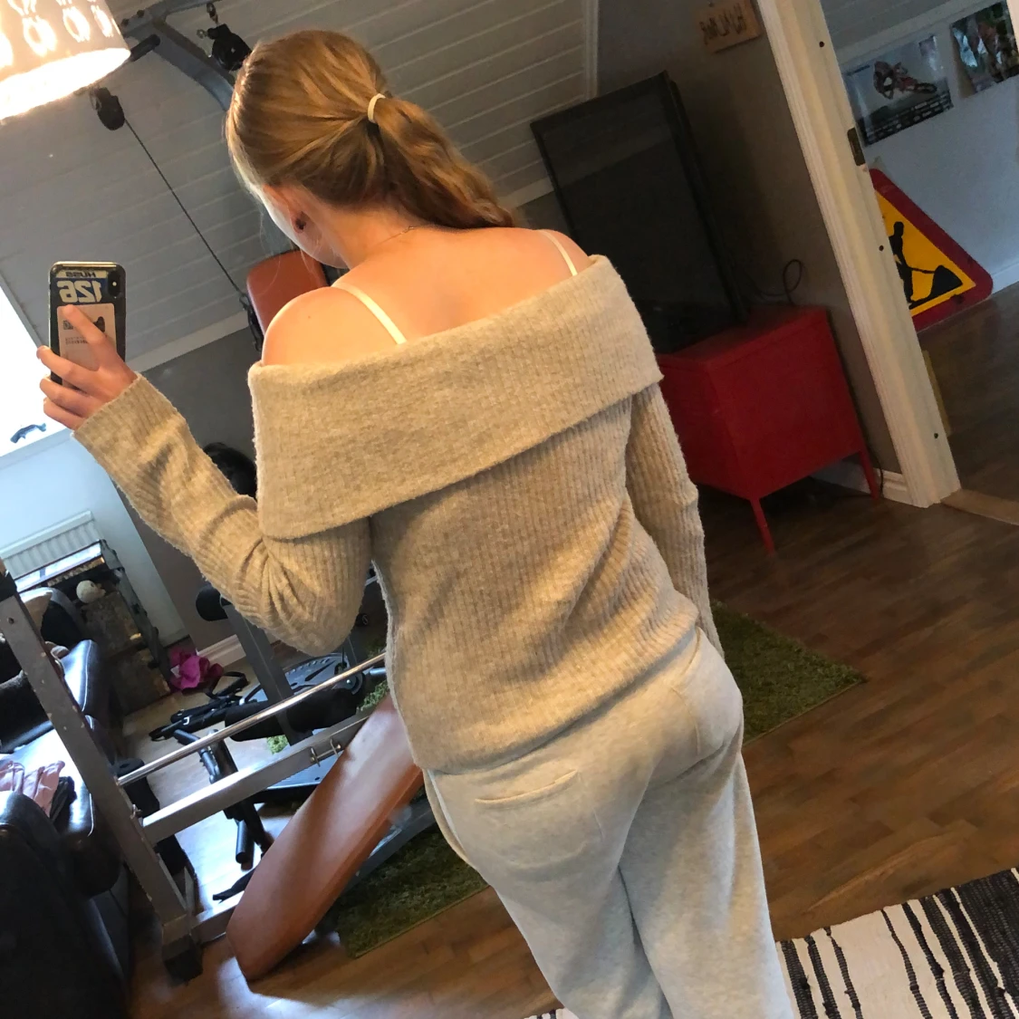 Stickad Offshoulder  - 90