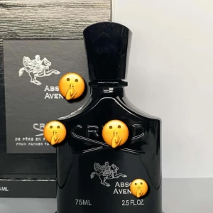Parfym - Säljer parfym som är inspirerad av Creed Avsolu Aventus. Säljer både oöppnade flaskor och samples på 5ml. Om du vill ha mer bilder eller info på/ om parfymen så tveka inte att höra av dig. OBS: emojisarna på bilden inte sitter där i verklighet.