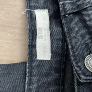 Lowwaist jeans från stradivarius. Gammal favorit men passar ej längre. Pris kan diskuteras!!