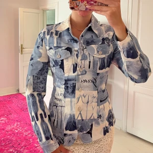 Kenzo jeansjacka / kavaj  - Jeanskavaj från Kenzo i M