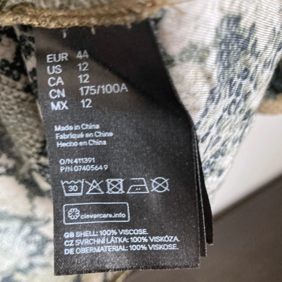 Ormmönstrad tunika, 44 L, blus, djurmönstrad, grön, beige, bohemisk, boho, khaki, brun - 93
