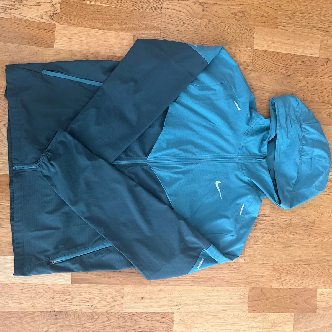 Nike windbreaker