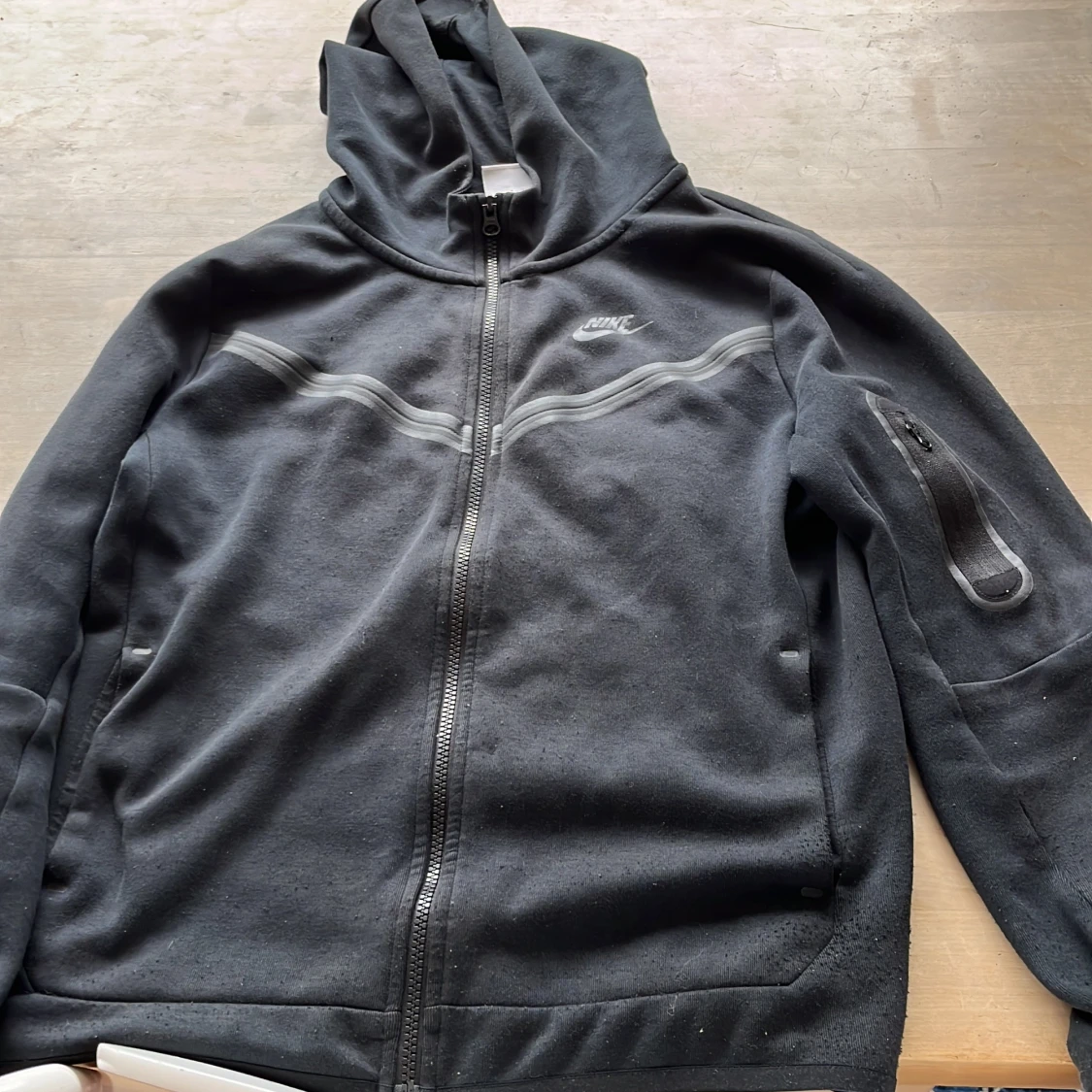 Nike tech fleece svart