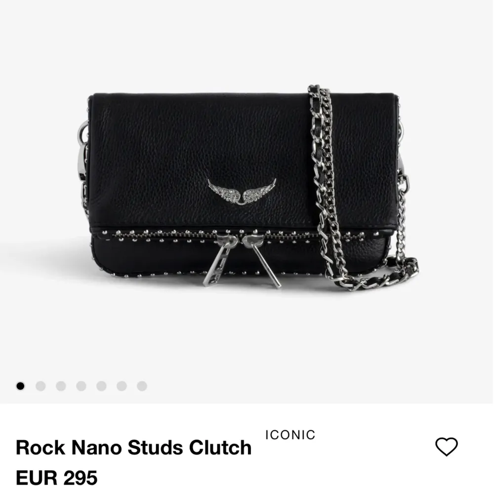 Säljer min Zadig & Voltaire rock nano studs clutch för rimligt pris 🖤 köptes 2021 för ca 3000 kr och har några få defekter, kontakta om ni är intresserade !!. Väskor.