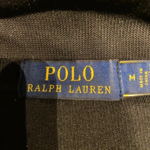 Polo Ralph lauren half zip  - Svart/Röd Ralph lauren  STROLEK M