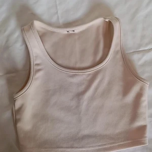 Topp - Användt 3 gånger.