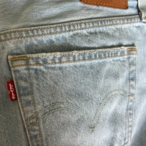 Levis shorts  - Jätte fina lågmidjade Levi’s shorts i storlek S/M. Ljusblåa. 