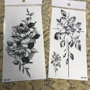 Blommor Tatuering  - Mått 19.00*9.60cm Finns fler kvar, sammafrakt  50kr/2st 
