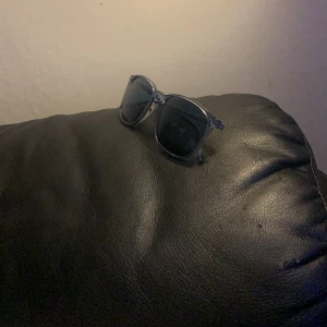 Snygg ray.ban till sommaren  - Dom är i Använd skick  