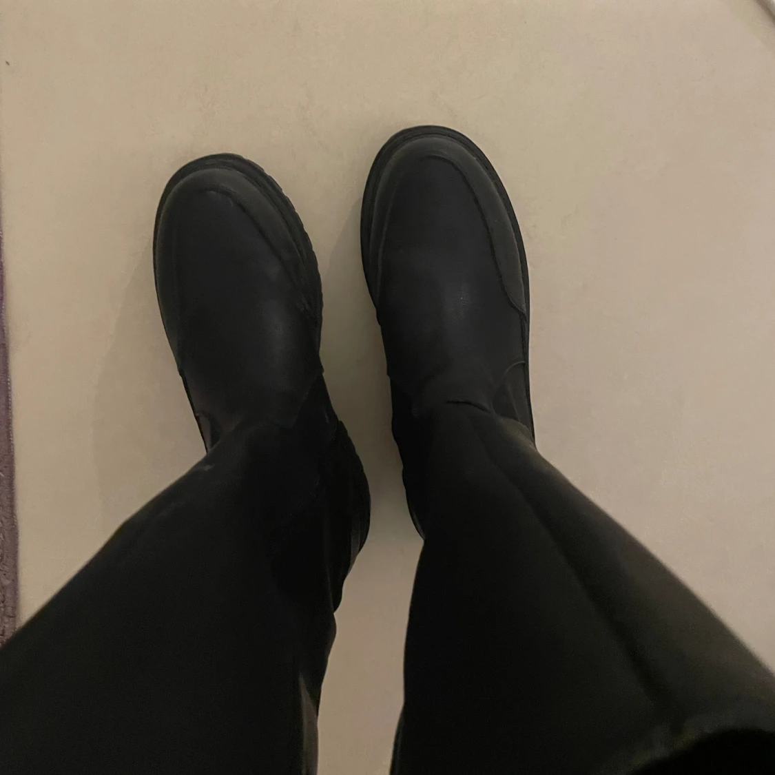 Svarta stövlar  - 91