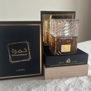 Lattafa Khamrah 100ml - Unisex parfym 100ml, mängd enligt bild (nästan helt full) 