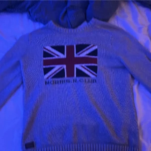 Morris tröja - Säljer min Morris tröja den är i fint skick. Pris kan diskuteras vid snabb affär.