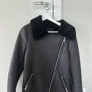 NEW LOOK jacka 34  - Knappt använd. 