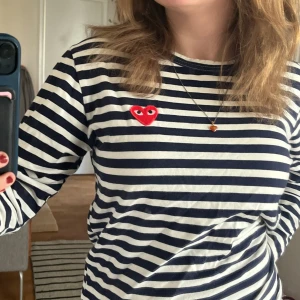 Play tröja randig - Inga defekter! Har knappt använts