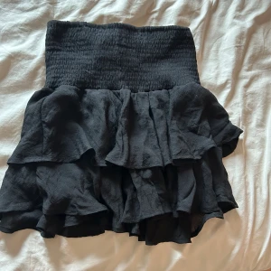 Kjol  - Använd fåtal gånger 💞