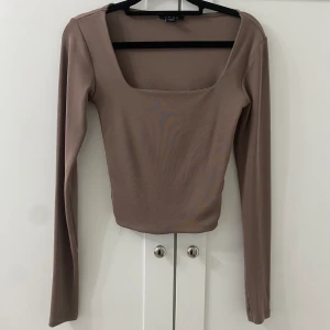 Tröja  - Pris kan diskuteras 