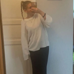 Lång kjol  - Köpt förra sommaren från Lindex. Använd några fåtal gånger så i bra skick💗