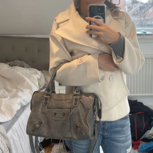 Kappa - Super fin Design By Si kappa i nyskick som är slutsåld på hemsidan, priset är diskuterbart ❤️