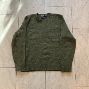 Ralph Lauren tröja - Säljer en ralph lauren tröja i gott skick! Storlek M!