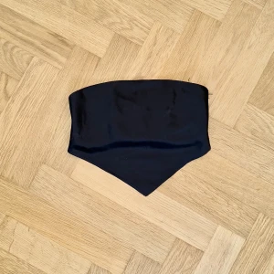 Fest-topp  - Skriv privat om ni vill ha bild på!🖤