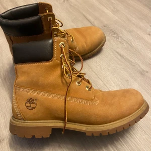 Timberlands kängor - Använd ett fåtal gånger. Lite smutsiga se bild 2/3