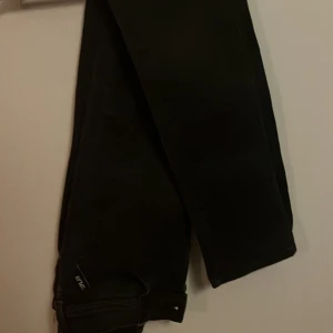 Replay jeans - Tjena! Säljer nu dessa feta replay jeansen // skick 9/10 // några funderingar eller frågor så kom pm // vid snabb affär sänkes pris.