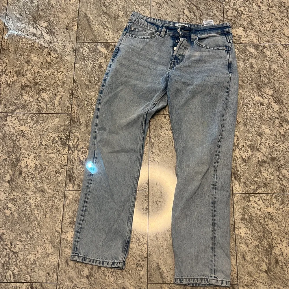 Loose jeans köpt för 799 oanvända strlk: W29 L30. Jeans & Byxor.