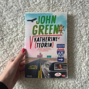 Bok - Köpt second hand, aldrig använd av mig. Köparen betalar för frakten och katt finns i hem 🏡 