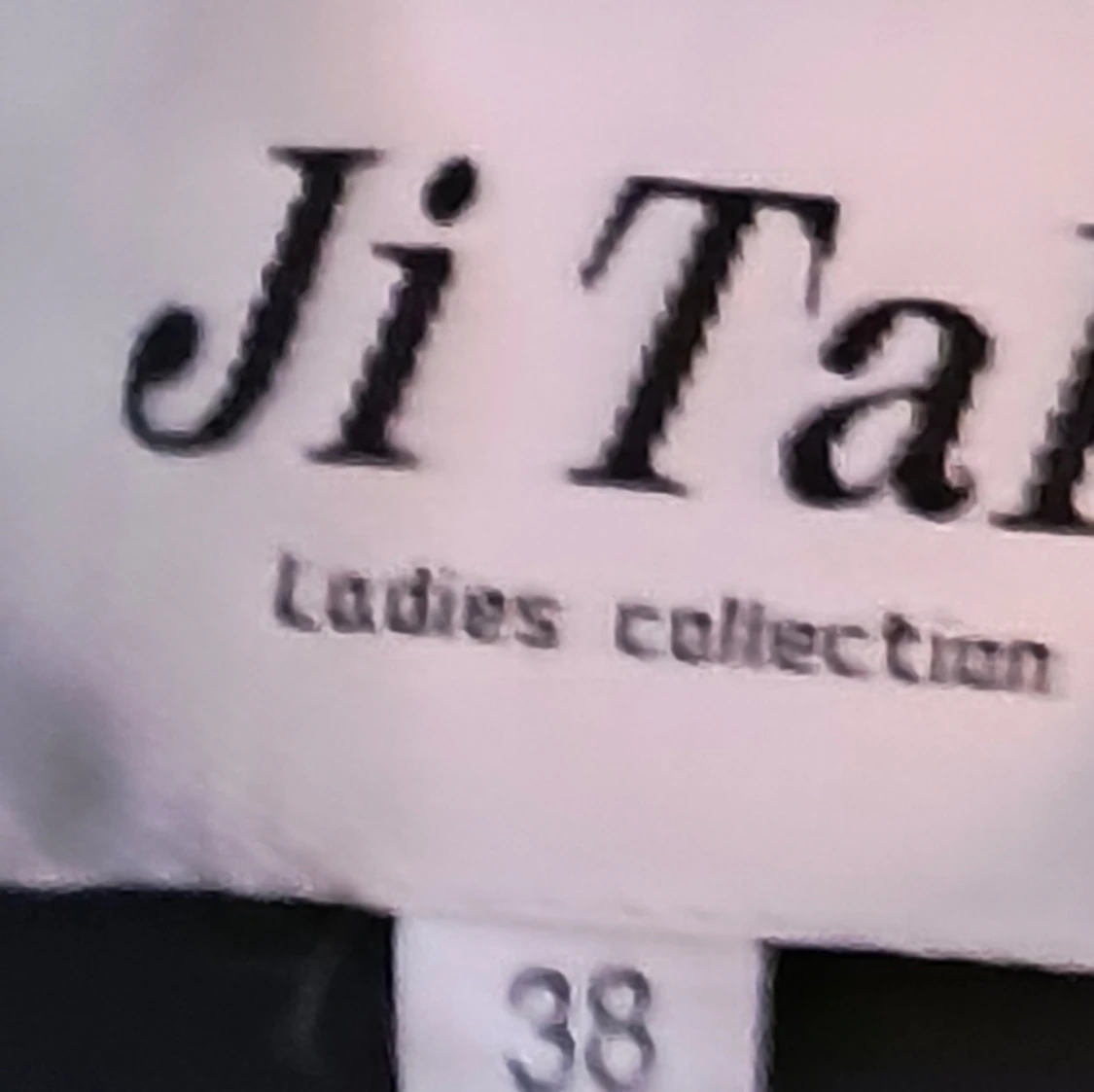 En fin svart klänning  - 90