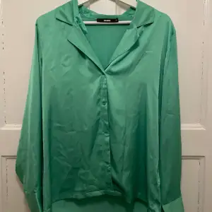 Grön fin siden skjorta 💚