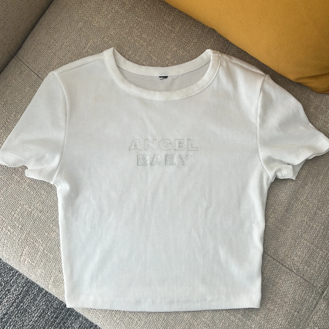 T shirt ”angel baby” croptop