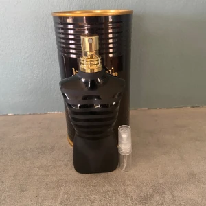 Jean Paul Gaultier sample - Sofistikerade doft perfekt för en middag eller en kväll ute.