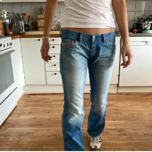 Diesel jeans  - Jätte fina jeans som jag köpte här på plick men tyvärr inte passade mig❤️+ bilderna är från förra ägaren 