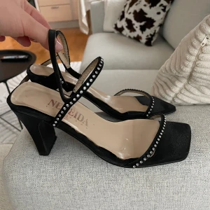 Klackskor  - Superfina klackar nu till sommaren! 