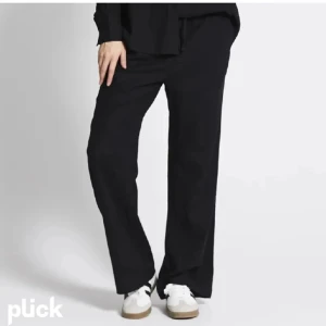 Linnebyxor och kjol  - Lägger upp igen, kolla annonserna nedan för mer information 