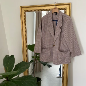 oversize blazer - en oversize enkelknäppt blazer/kavaj från monki