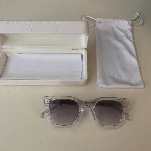 Chimi 04 - Ett par chimi 04 clear. Skick 10/10. Inte ofta använda