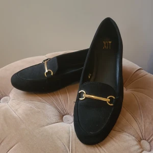 Ballerinaskor - Fina svarta ballerinaskor, sparsamt använda utan slitage.