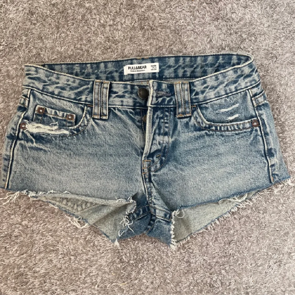 Lågmidjade jeansshorts 