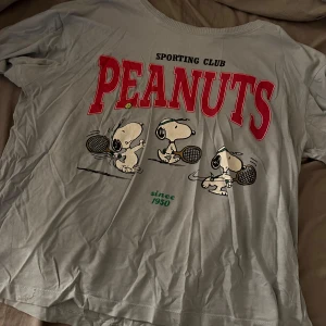 Sovtröja - Söt sov tröja köpt på New yorker för ngt år sedan! Shorts finns till