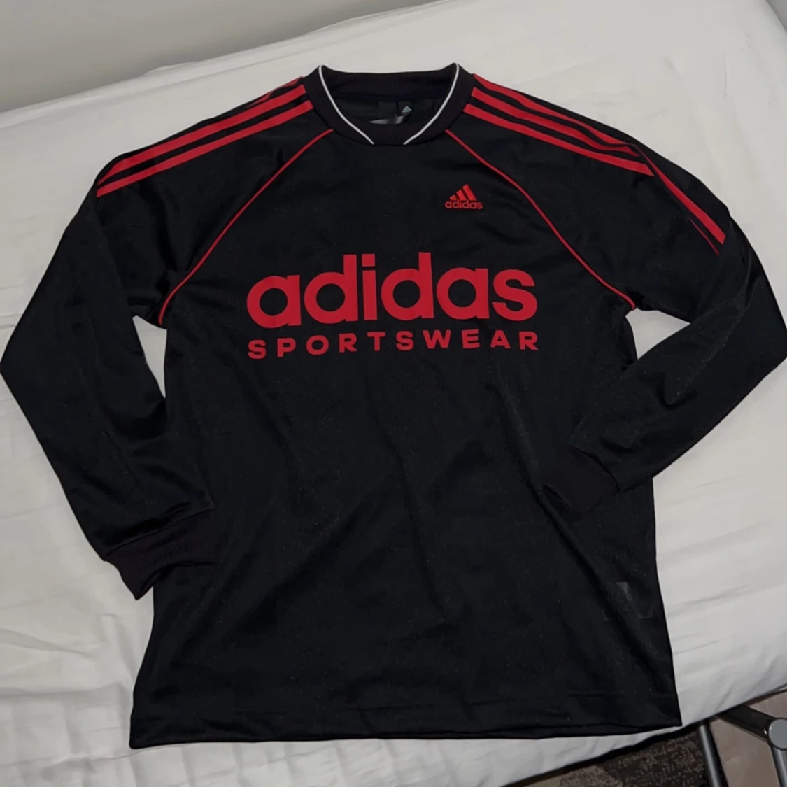 Ny Adidas träningströja långarmar
