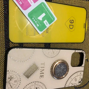 Ringskal med Skärmskydd till iPhone 11pro rosa - Jättefin ringskal till iPhone 11 PRO /Skärmskydd ingår Färg:Rosa Kontakta mig om du undrar över något .