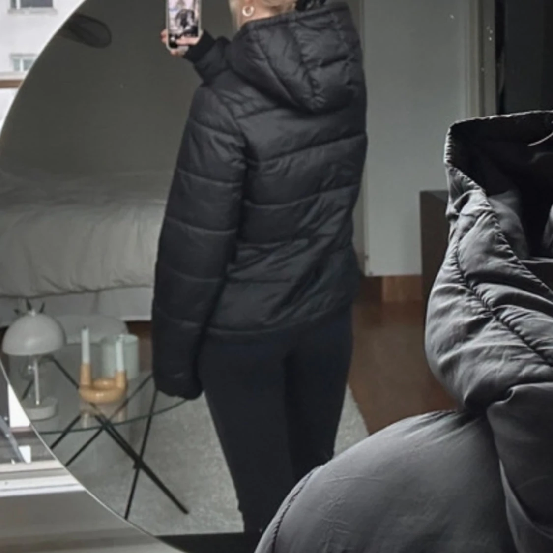 Svart dunjacka  - 90