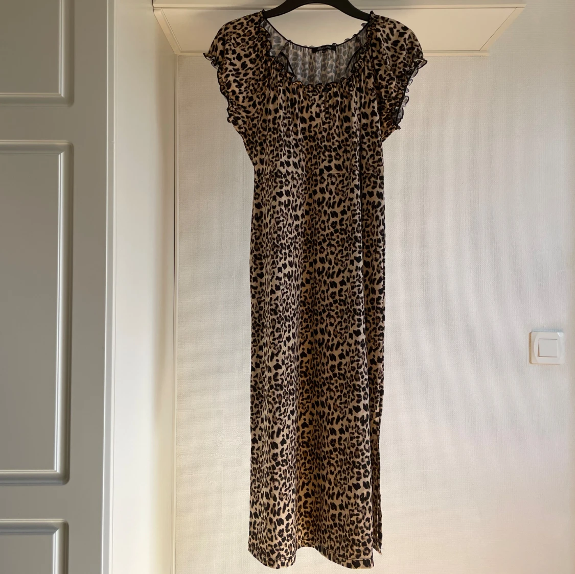 Lejonpard klänning 40