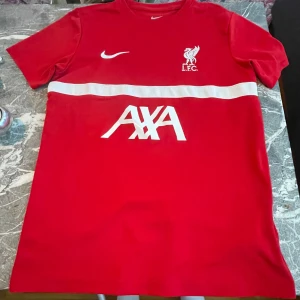 Liverpool tröja - Storlek 158