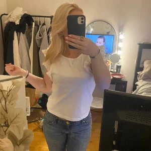 Vit blus  - Fin blus, ny skick💓